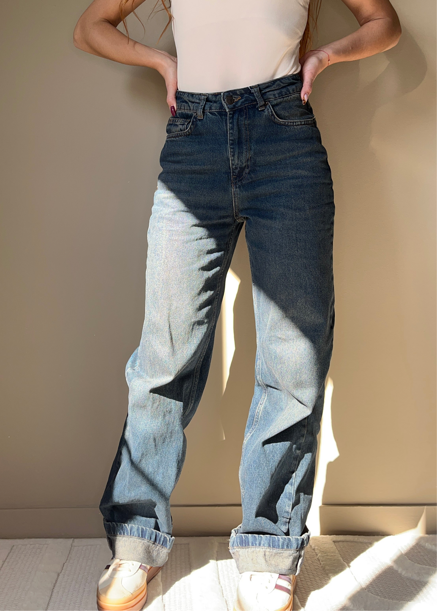 Jean “Naïma” – Taille haute coupe droite, denim brut vintage
