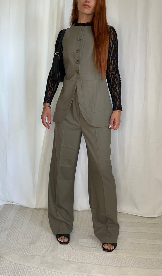 Gilet Éloane – Gilet femme sans manches chic, coupe tailleur (gris, kaki, beige, marron)