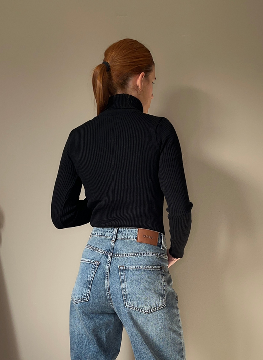 Sous-pull noir moulant